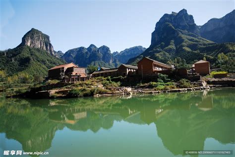 山环水抱|什么叫山环水抱？